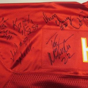 Autographed Priest Holmes / Chiefs Jersey